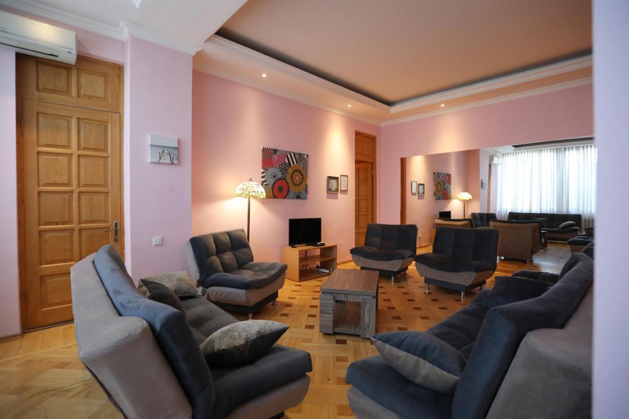 Apart-Hotel David Tbilisi Eksteriør billede
