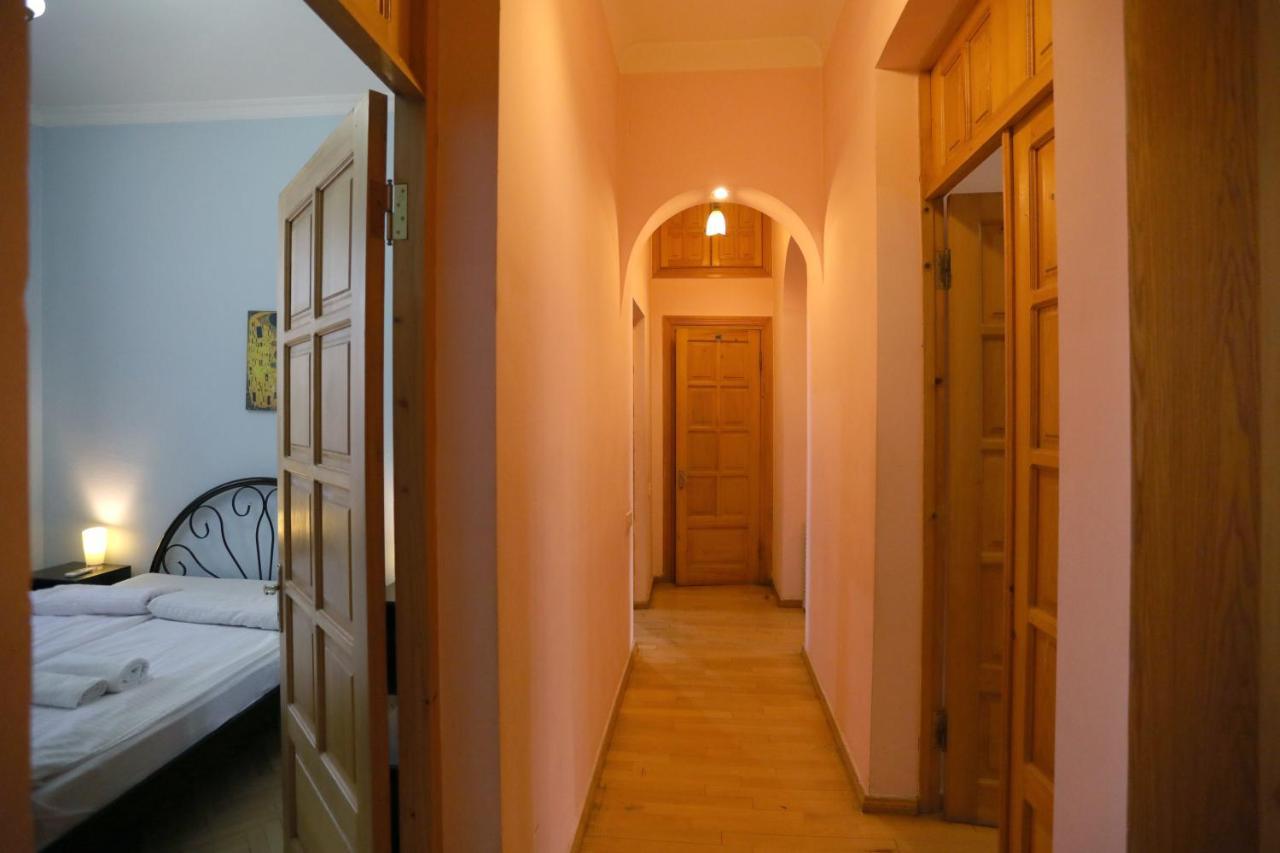 Apart-Hotel David Tbilisi Eksteriør billede